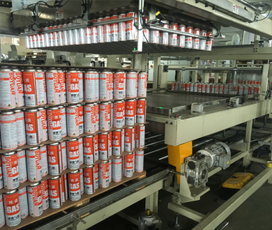 automatic aerosol can packing